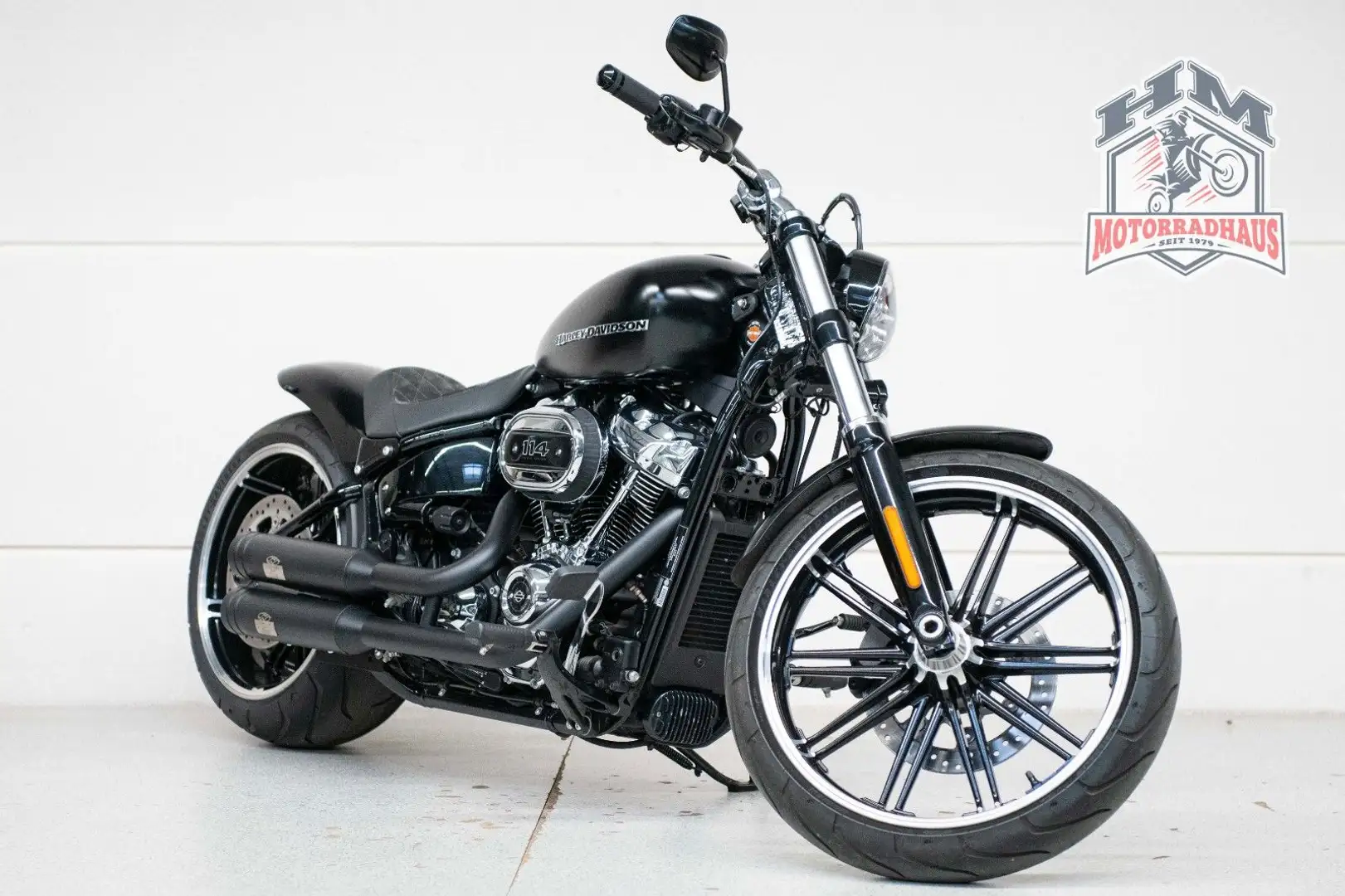 Harley-Davidson Breakout 114 *Dr Jekyll & Mr.Hyde* Negro - 2