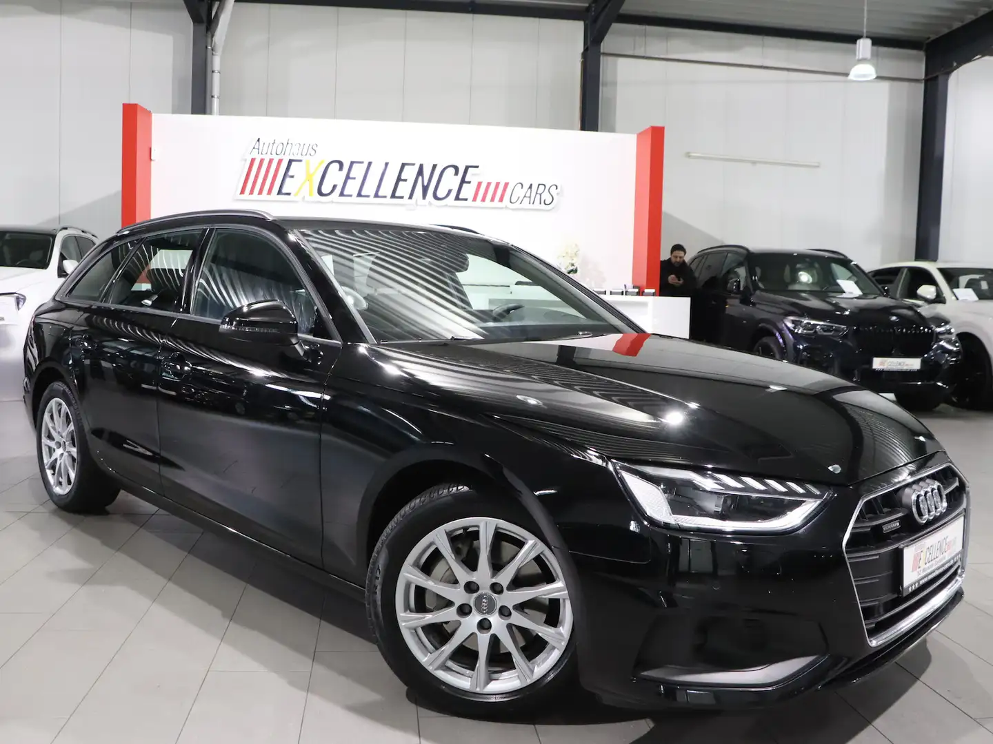 Audi A4 Avant 40 TDI QUATTRO SPORT / MATRIX-LED / Schwarz - 2