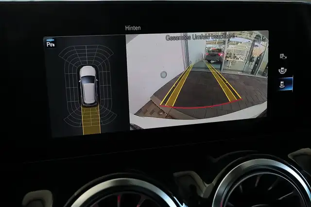 Mercedes-Benz B-Class view 11