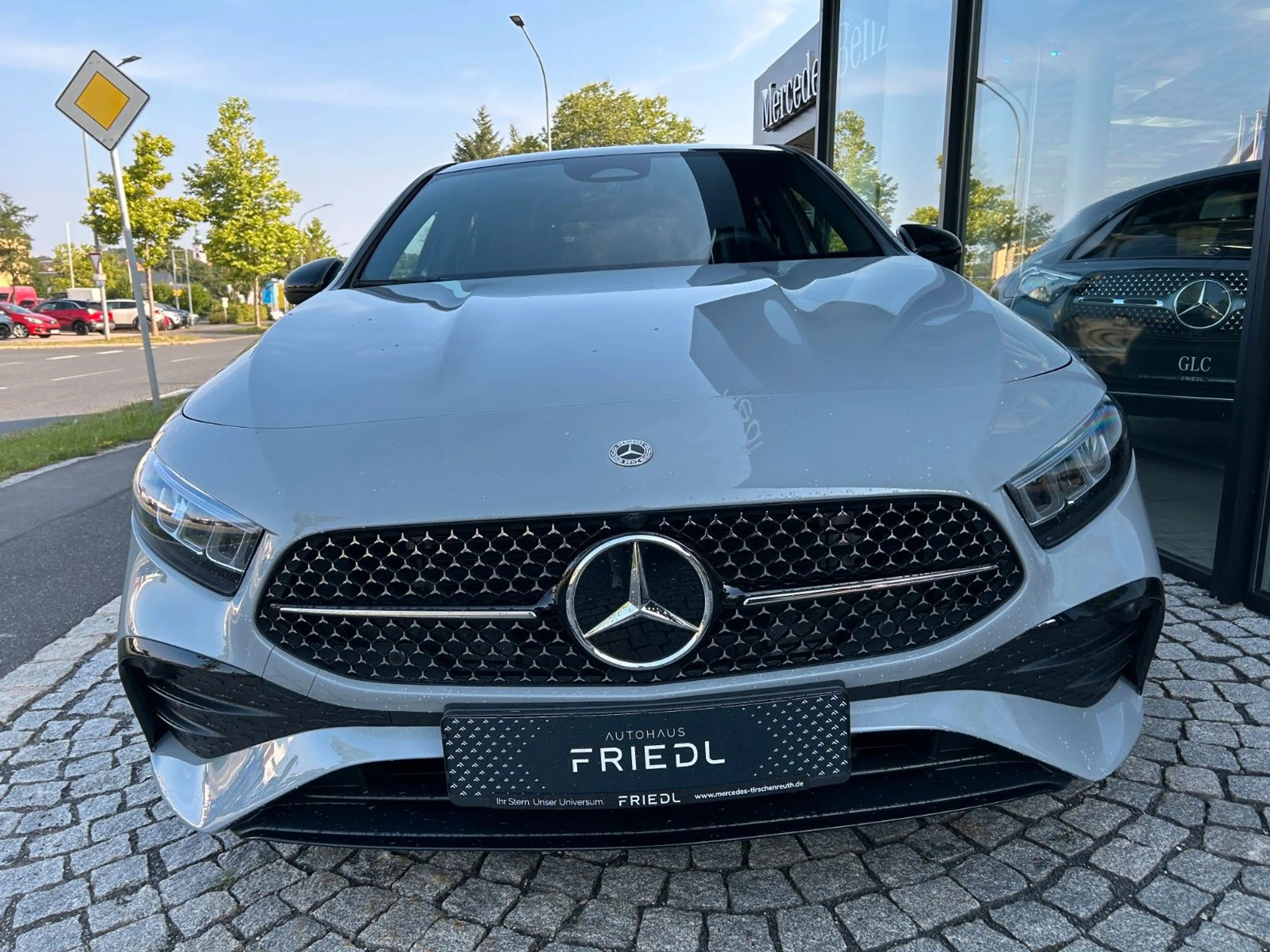 Mercedes-Benz A 200 A200 Special Edition,AMG,PANO,WINTER,NIGHT,19" — photo 7