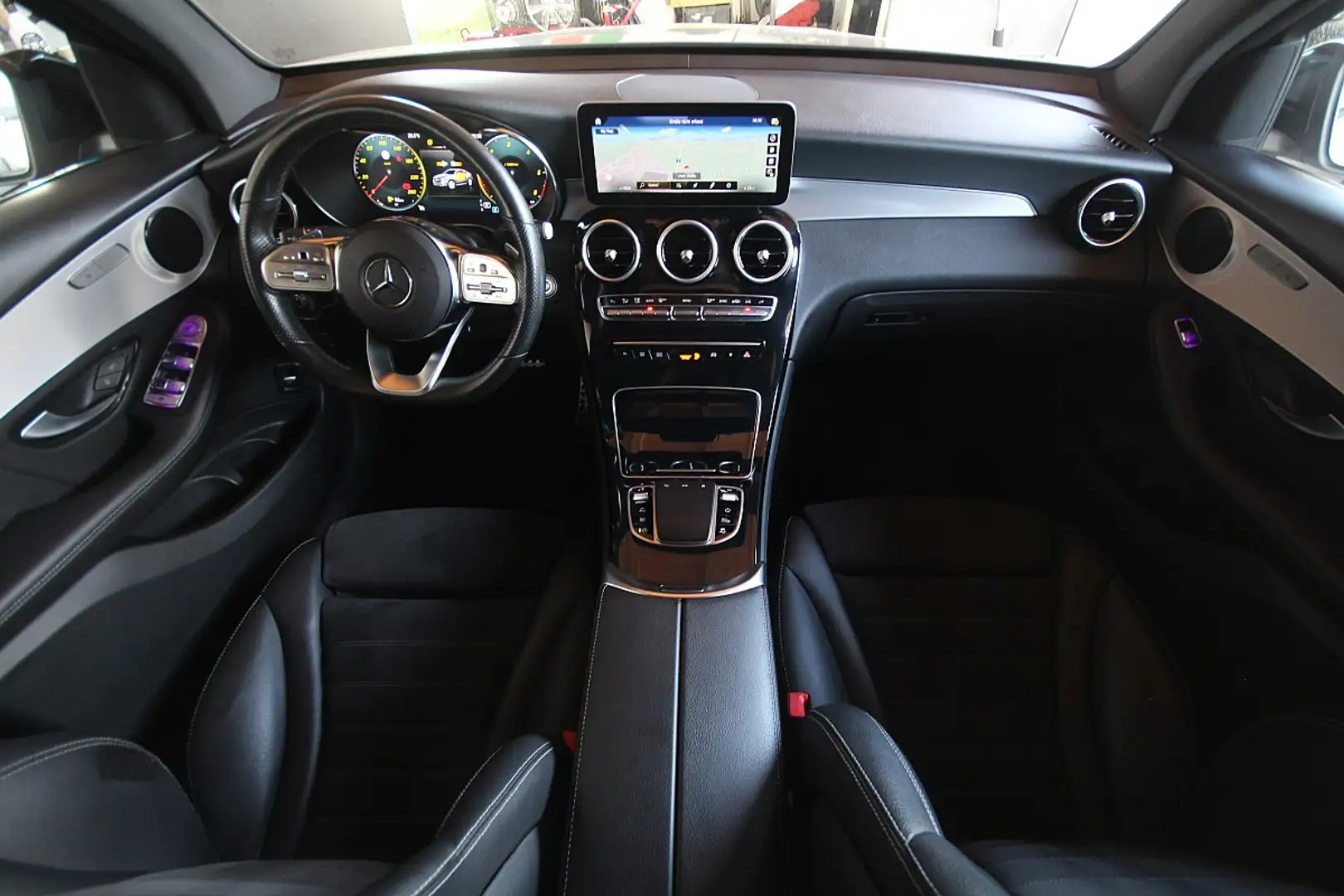 Mercedes-Benz GLC 220 d Coupé 4MATIC |AMG-Line |LED |Navi |Rückfahrka... Grau - 2