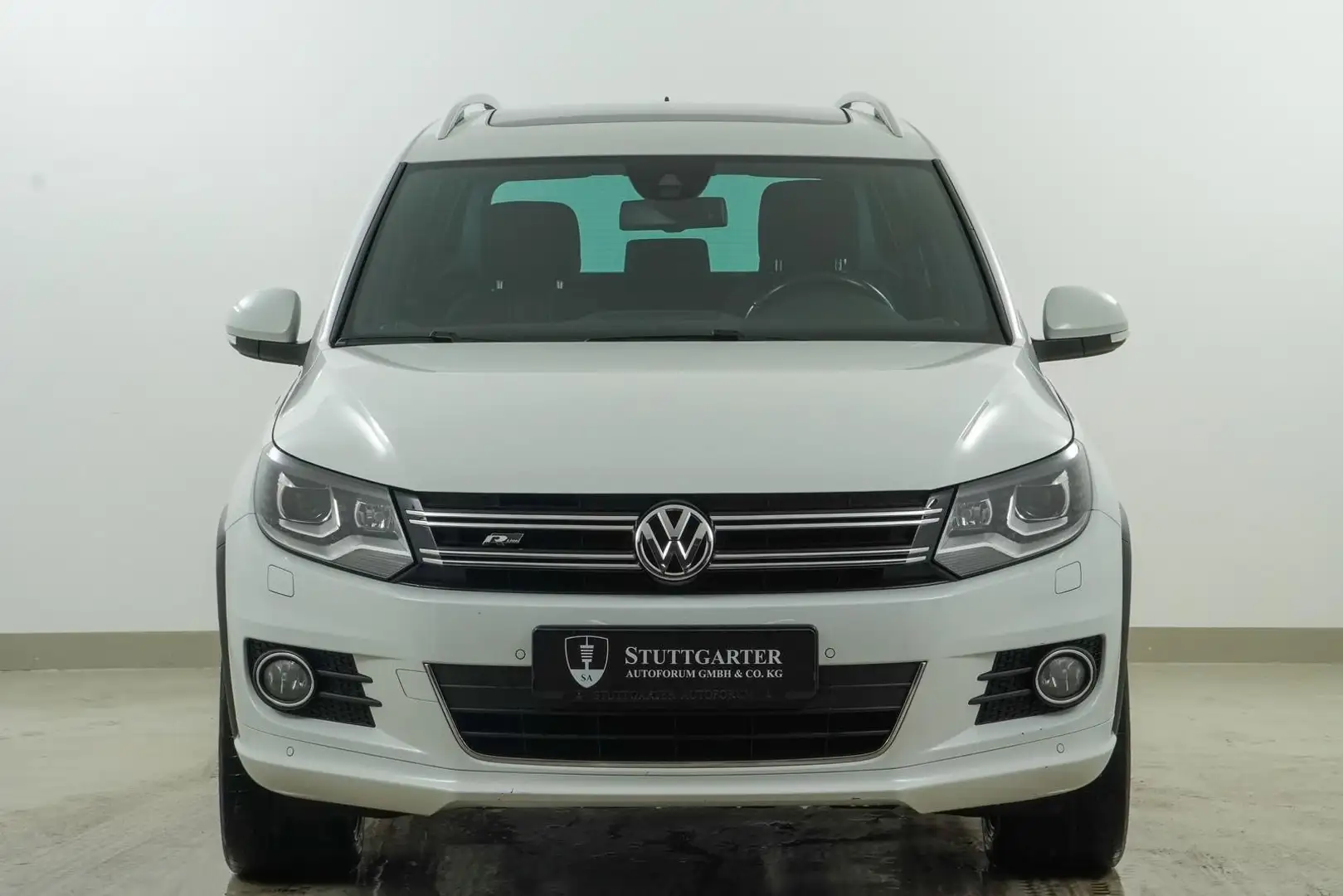 Volkswagen Tiguan Lounge 4Motion R-Line Pano AHK DYNAUDIO Weiß - 2