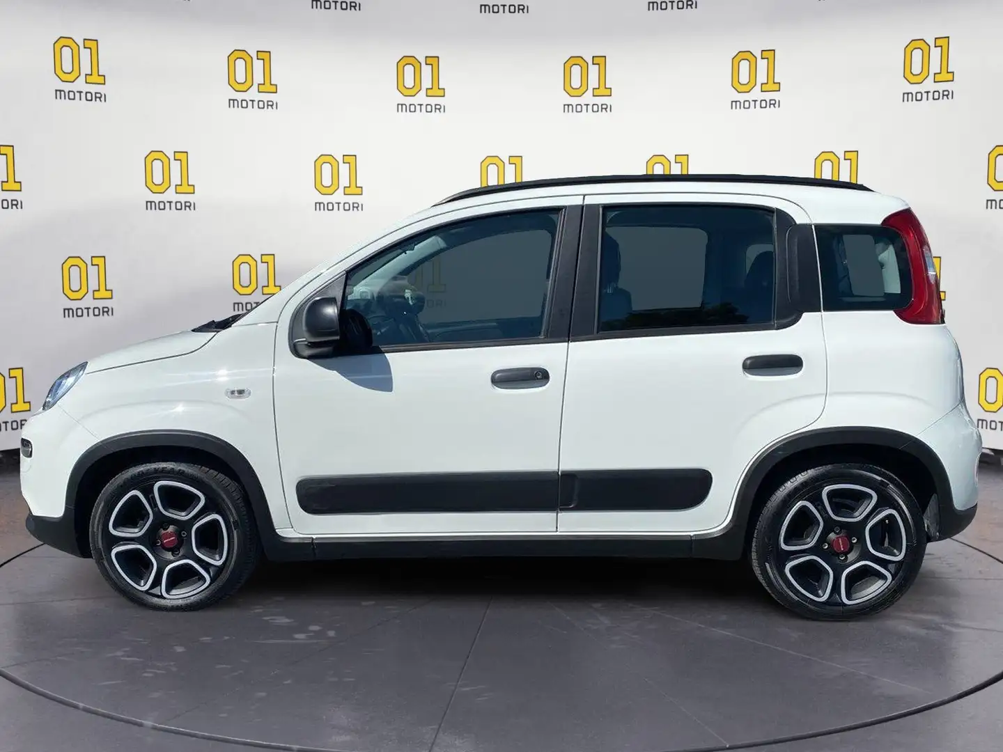 Fiat Panda 1.0 FireFly S&S Hybrid City Life Blanc - 2