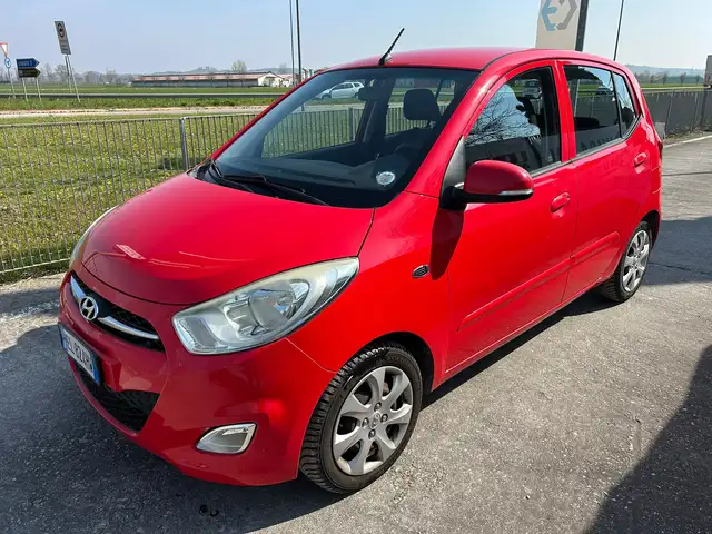 Hyundai i10