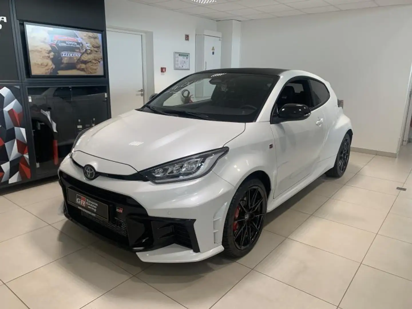 Toyota Yaris GR4 Blanc - 1