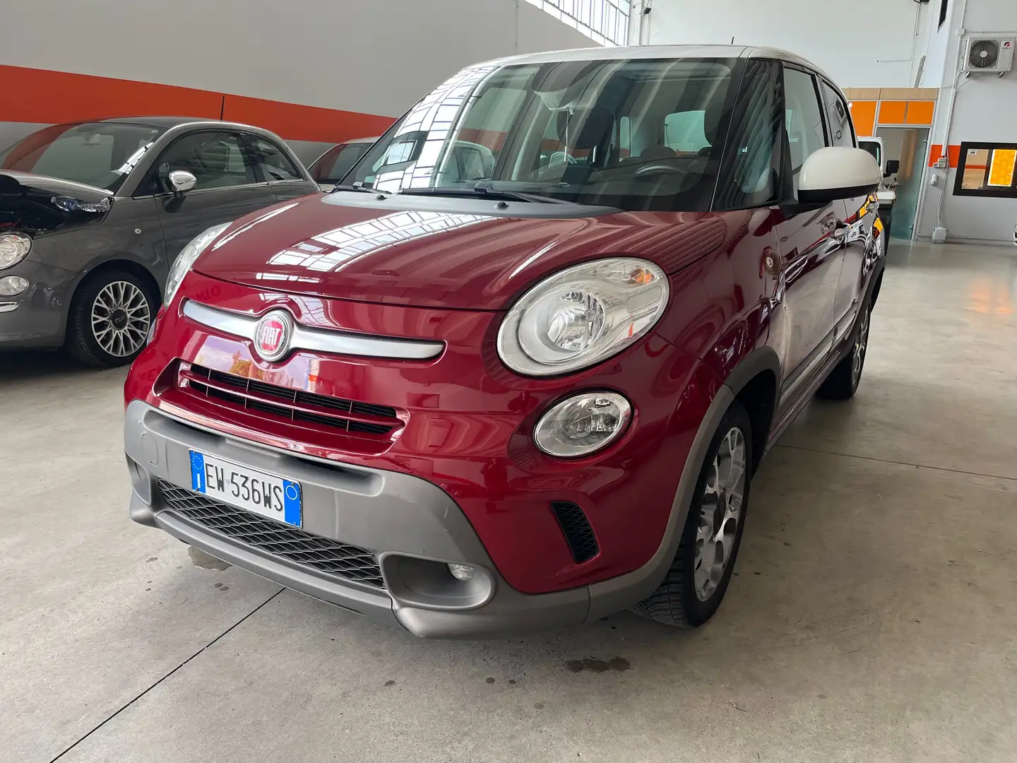 Fiat 500L 500L 1.6 mjt Trekking 105cv Rojo - 2