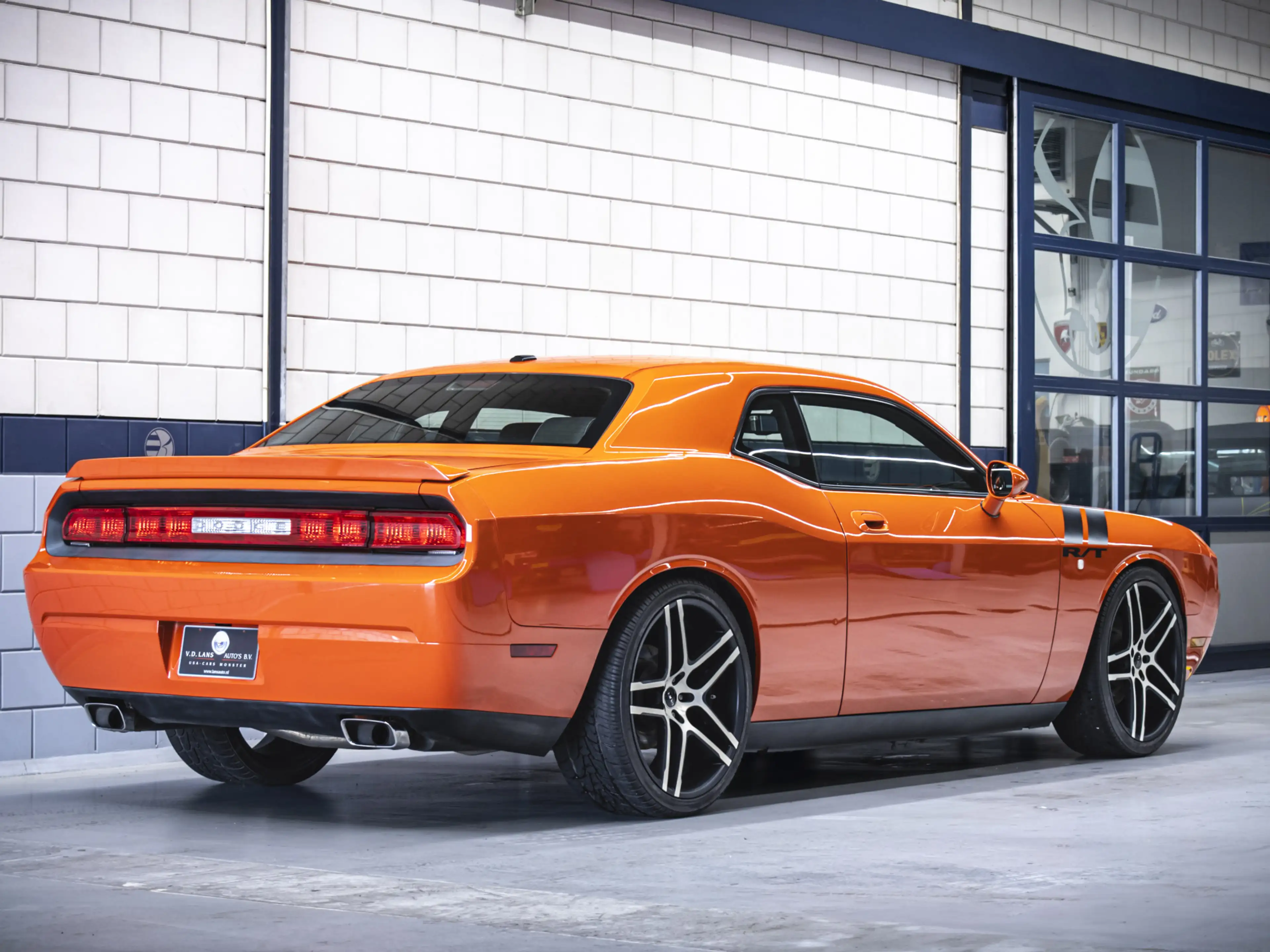 Dodge Challenger | 5.7L V8 — photo 2