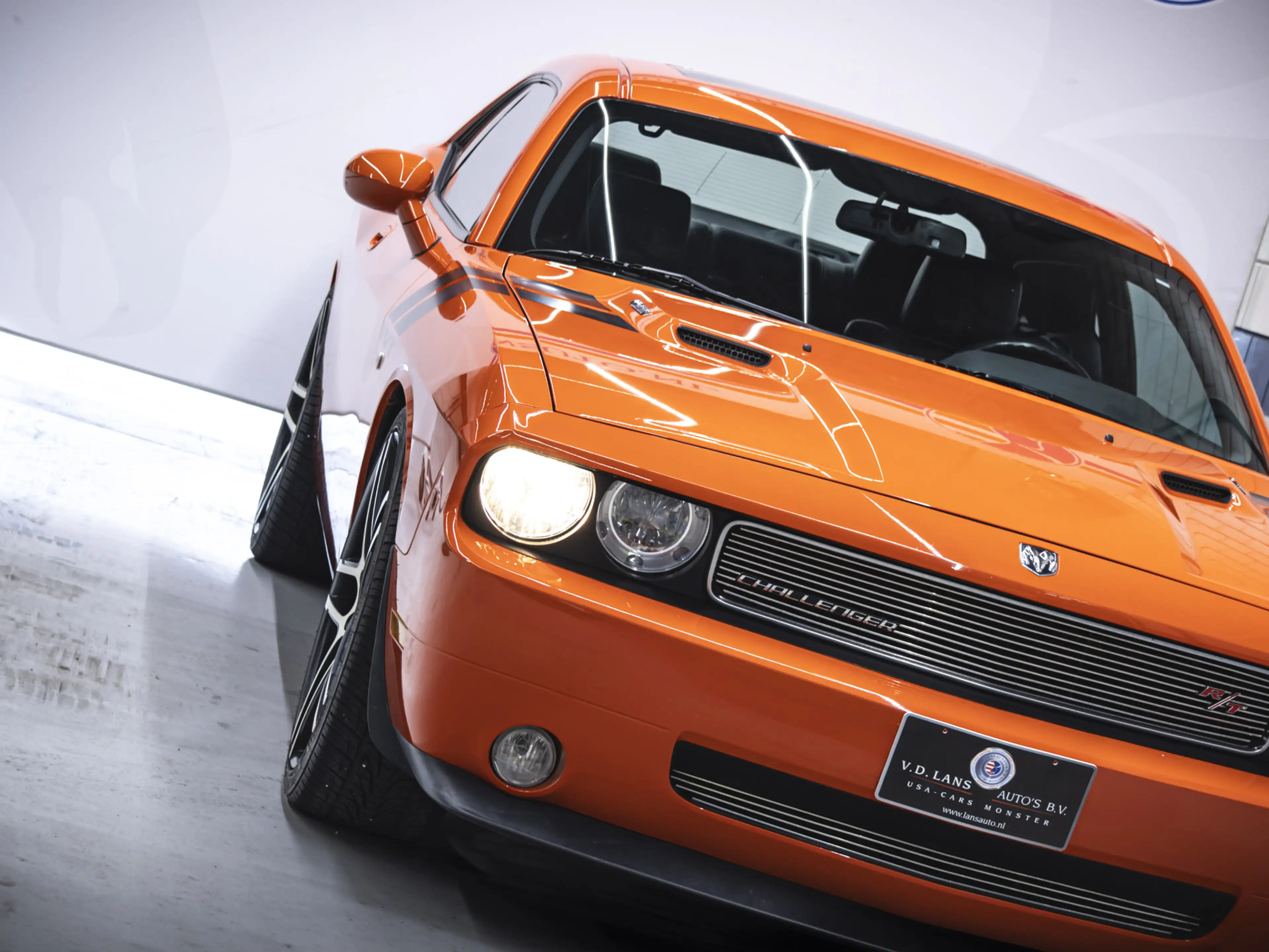 Dodge Challenger | 5.7L V8 — photo 11