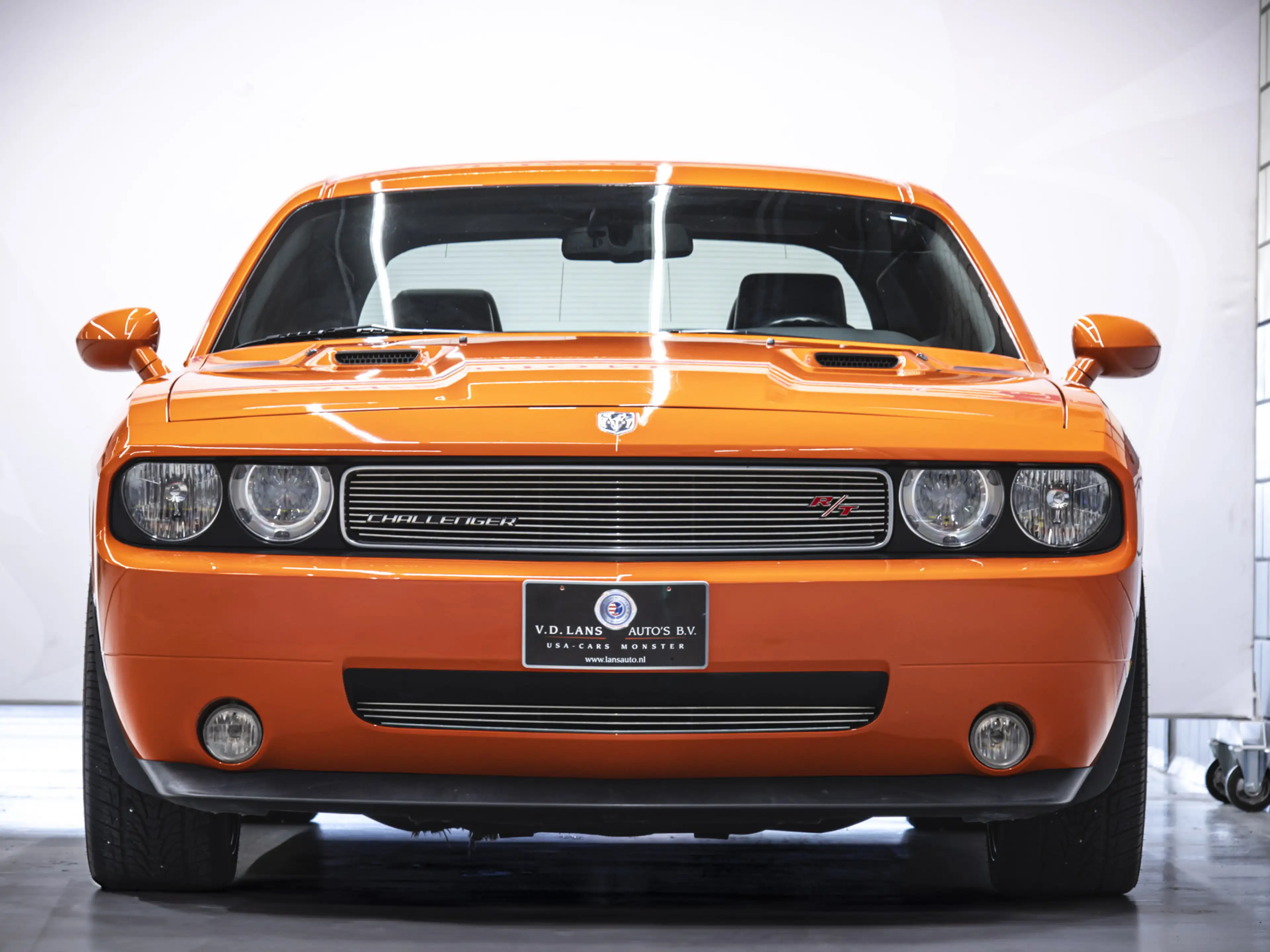 Dodge Challenger | 5.7L V8 — photo 4
