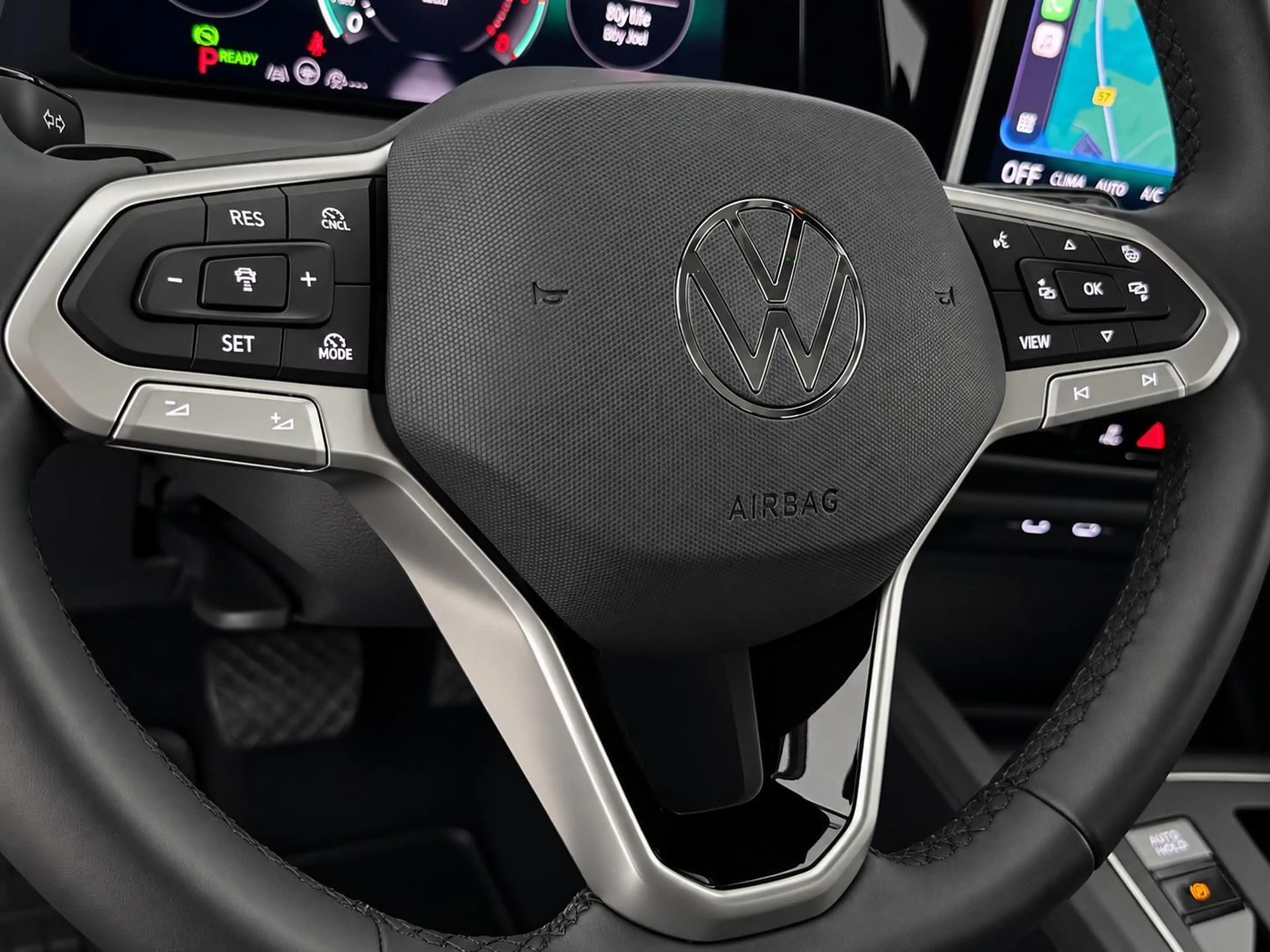 Volkswagen Golf VIII Lim. 1.5 eTSI * 1.HAND * R-KAMERA * — photo 3