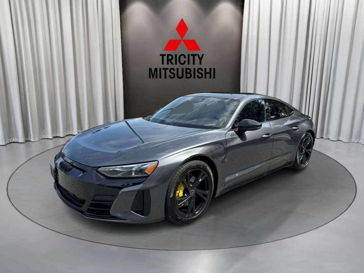 2022 Audi e-tron GT - Ventilated Seats, Sunroof, 360 Cameras