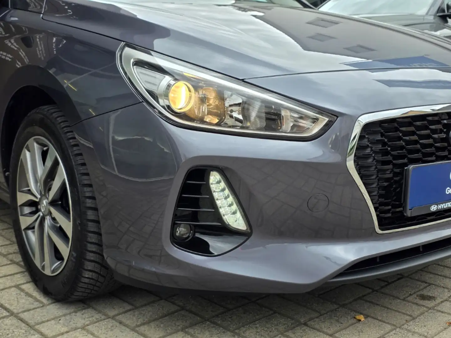Hyundai i30 1.4 T-GDI M/T TREND, Allwetter, Navi, Kamera, CarP Grigio - 2