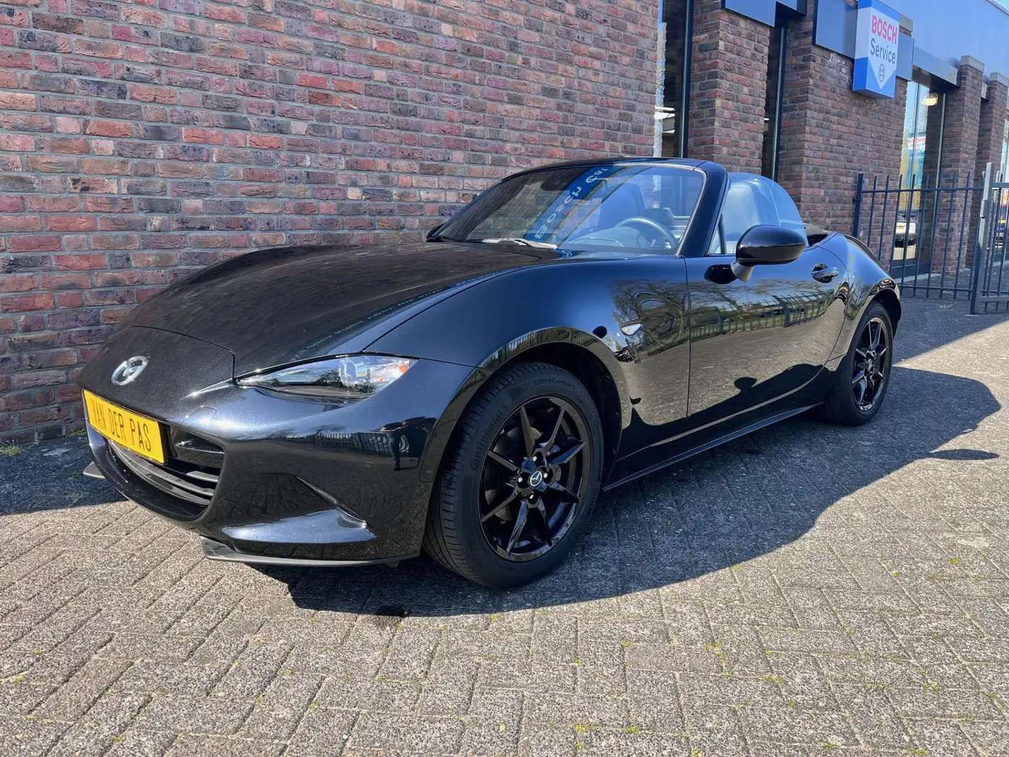 Mazda MX-5 1.5 SkyActiv-G 132 Luxury Leder Carplay PDC Nero - 1