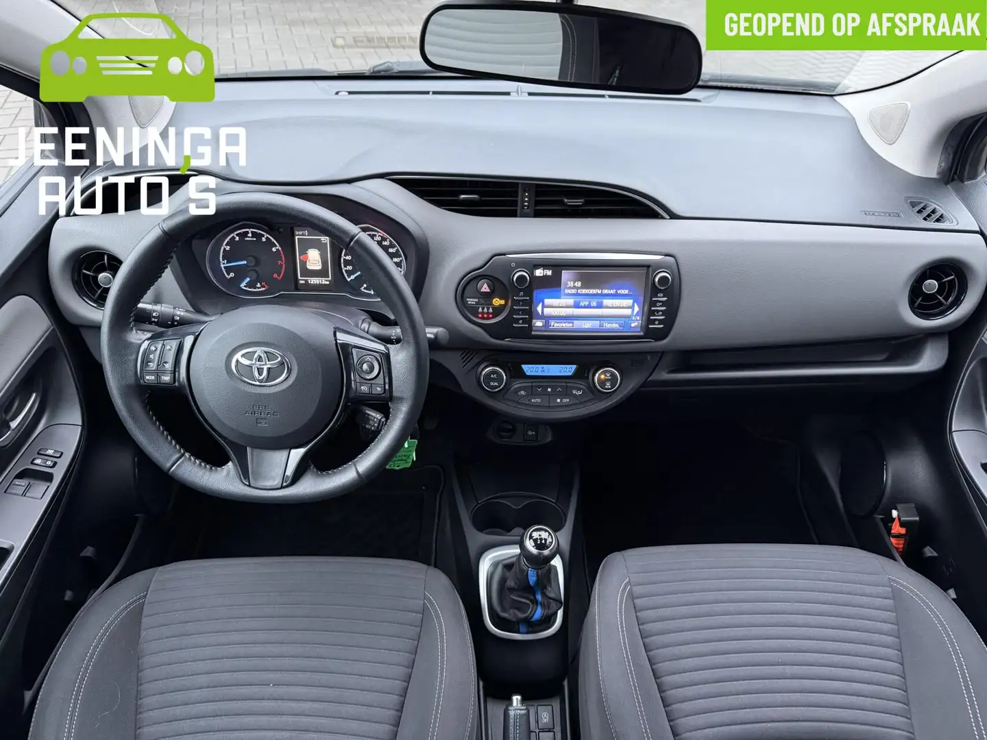 Toyota Yaris 1.5 VVT-i Aspiration|Camera|Clima|Navi Grau - 2