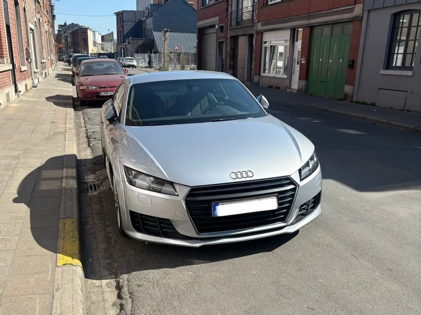 Audi TT Coupé 2.0 TDi ultra Sline Argent - 1