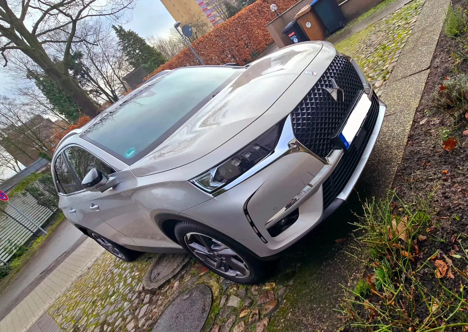 DS Automobiles DS 7 Crossback Rivoli Ezüst - 2