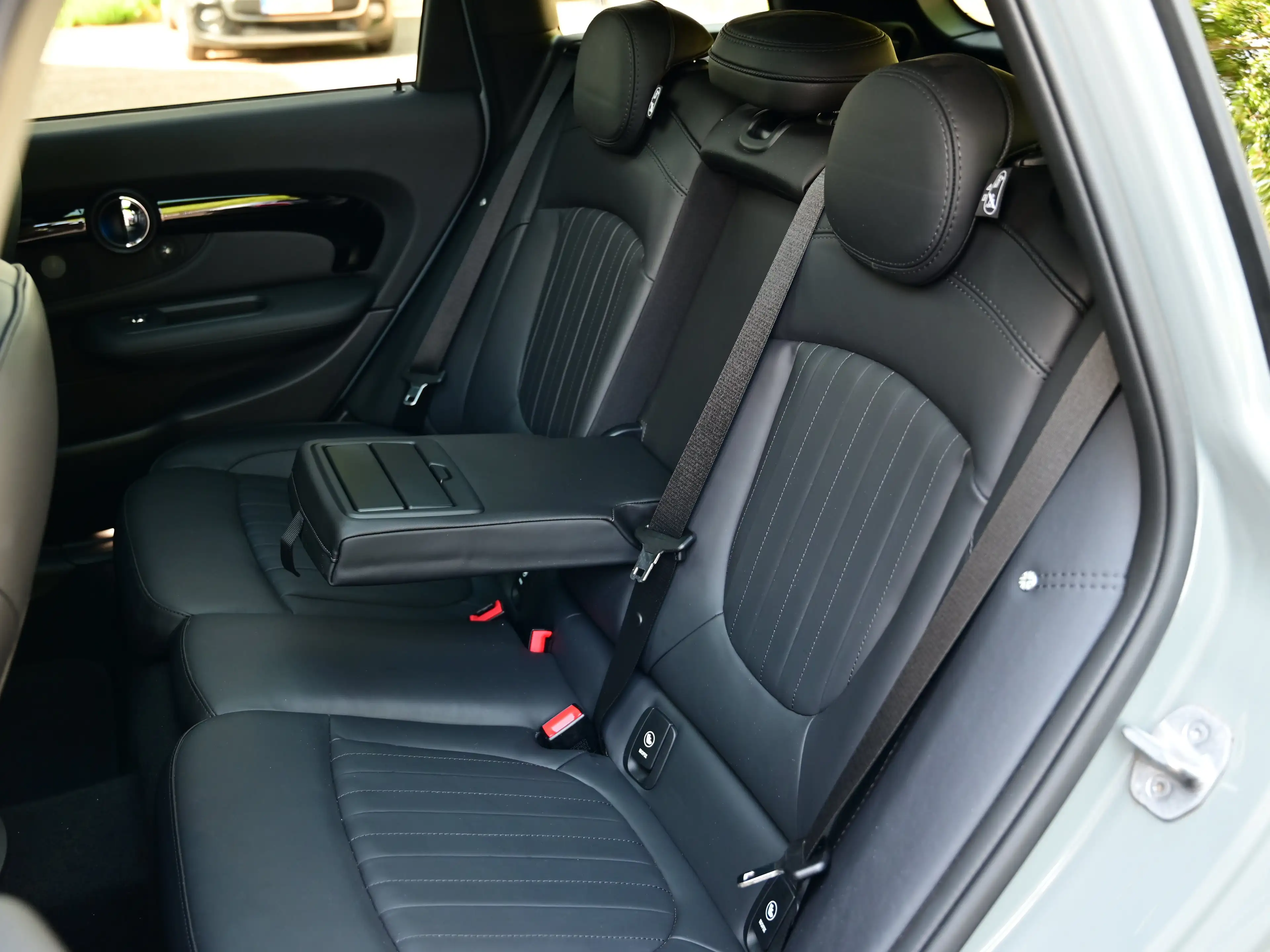MINI John Cooper Works Clubman ALL4 AUT / SUNROOF / ELEK SEAT / LEATHER / FULL — photo 11