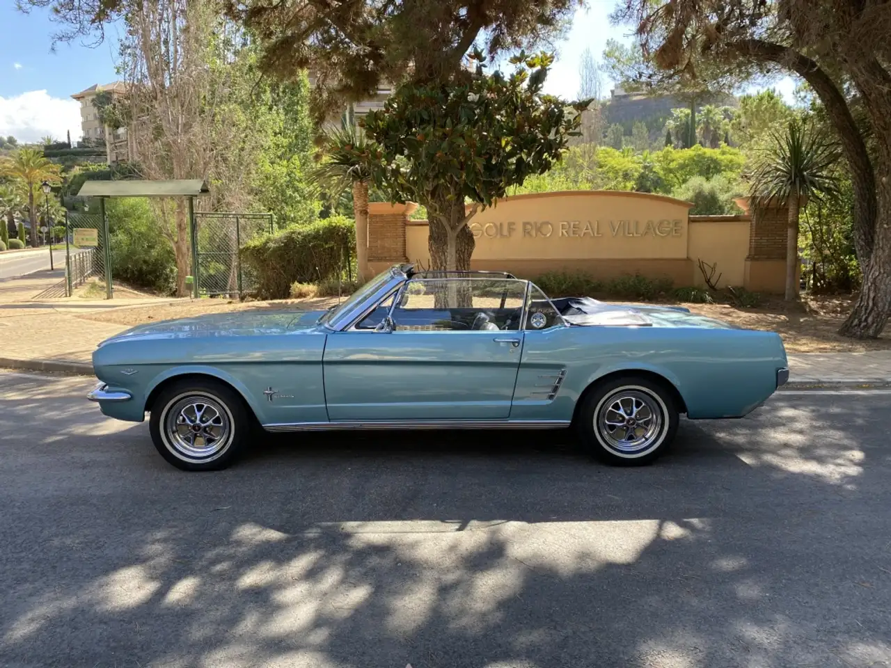 Ford Mustang Cabrio Aut., foto 9