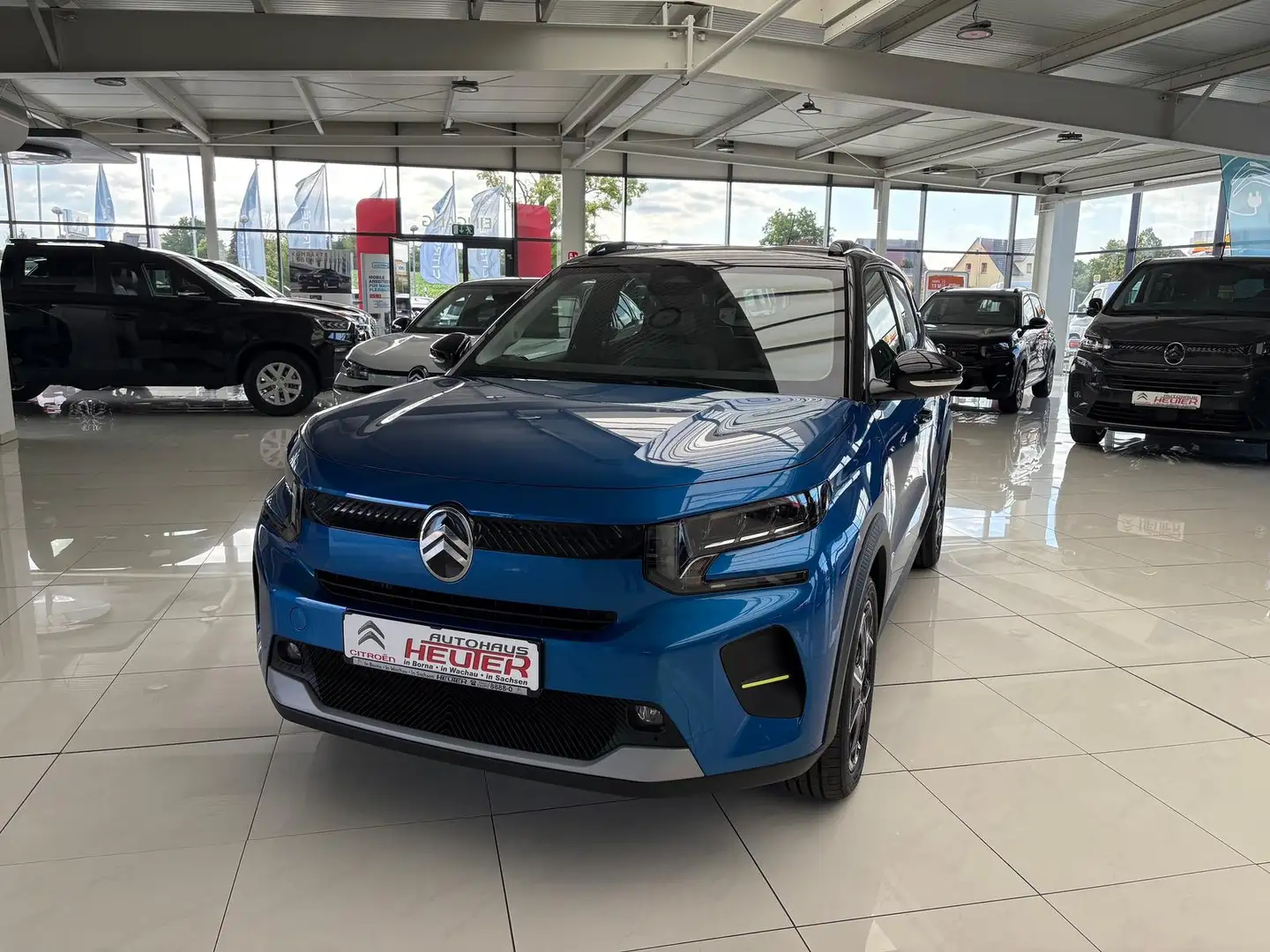Citroen C3 Hybrid 110 MAX Blauw - 1