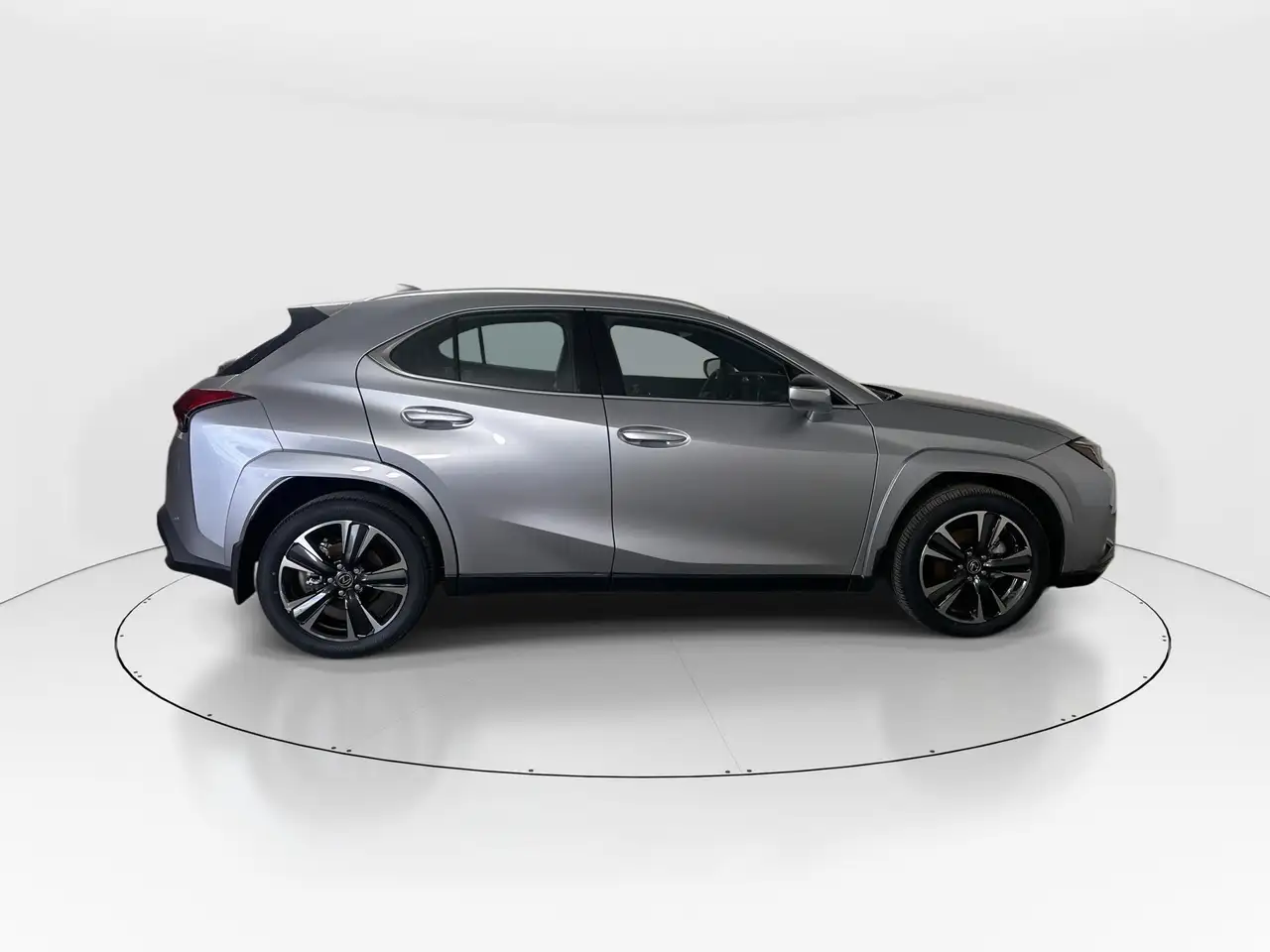 Lexus UX 300h photo Lexus UX 300h