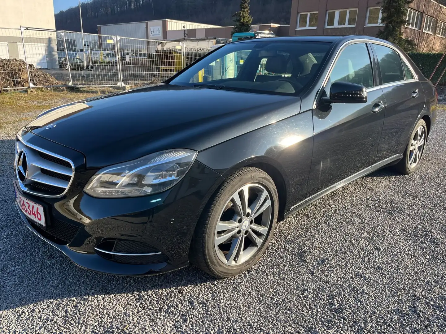 Mercedes-Benz E 220 CDI Avantgarde, LED, AHK, Navi Schwarz - 1