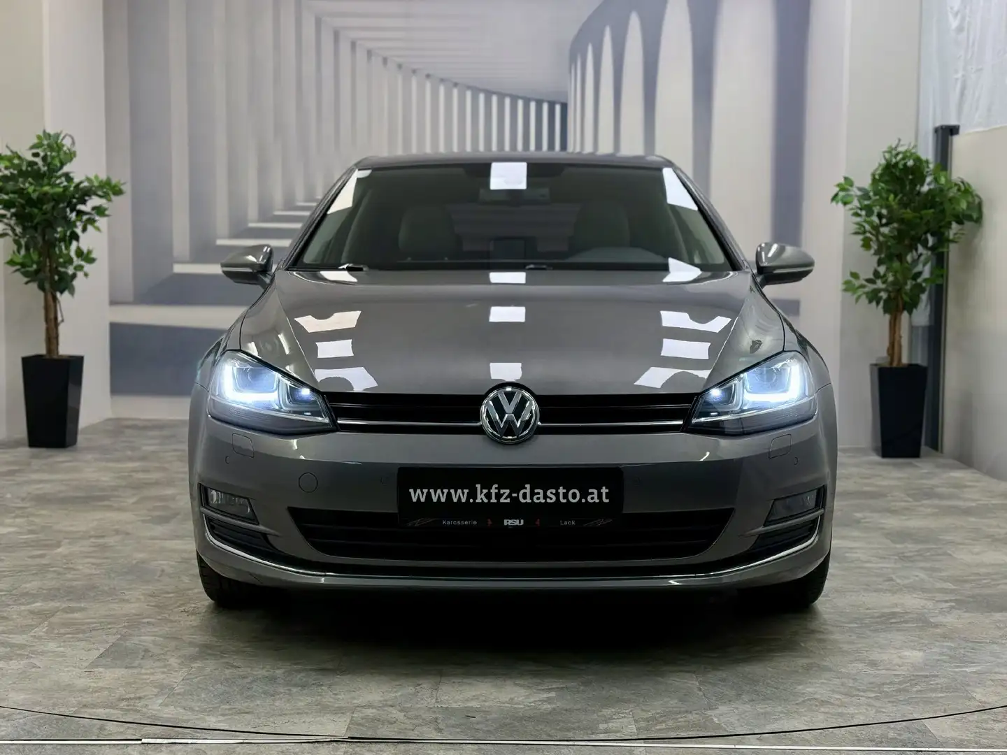 Volkswagen Golf VII_7__4MOTION_ACC_LED__ Grau - 2