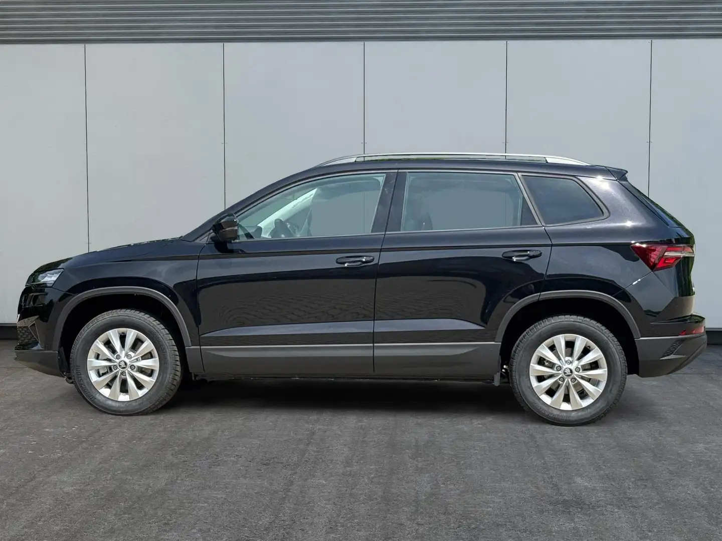 Skoda Karoq Selection AHK+el.HECKKLAPPE+KAMERA+PDC+ACC 1.5 ... Schwarz - 2