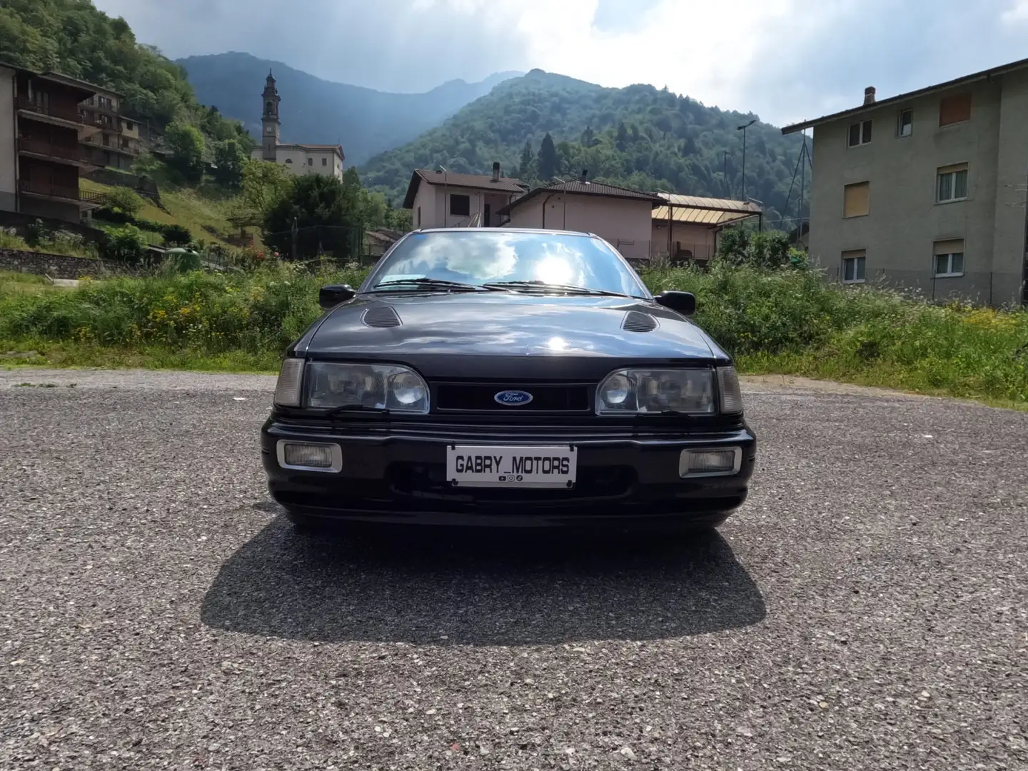 Ford Sierra 4p 2.0 Cosworth c/clima 4x4 - 2