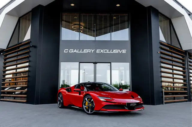 Ferrari SF90 Stradale 4.0 V8 - Origineel NL | Rosso Formula 1 | Lift | C