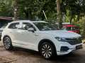 Volkswagen Touareg 3.0 V6 eHybrid 4MOTION Panorama Weiß - thumbnail 7