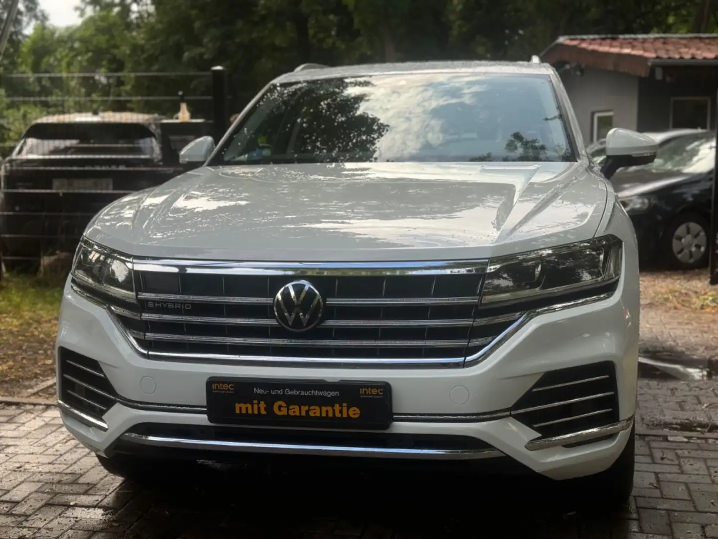 Volkswagen Touareg 3.0 V6 eHybrid 4MOTION Panorama Weiß - 1