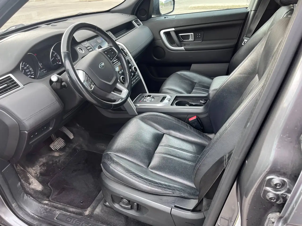 Land Rover Discovery Sport снимка Land Rover Discovery Sport