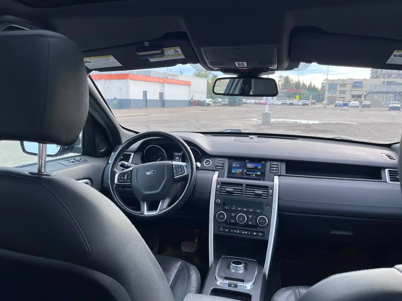 Land Rover Discovery Sport снимка Land Rover Discovery Sport