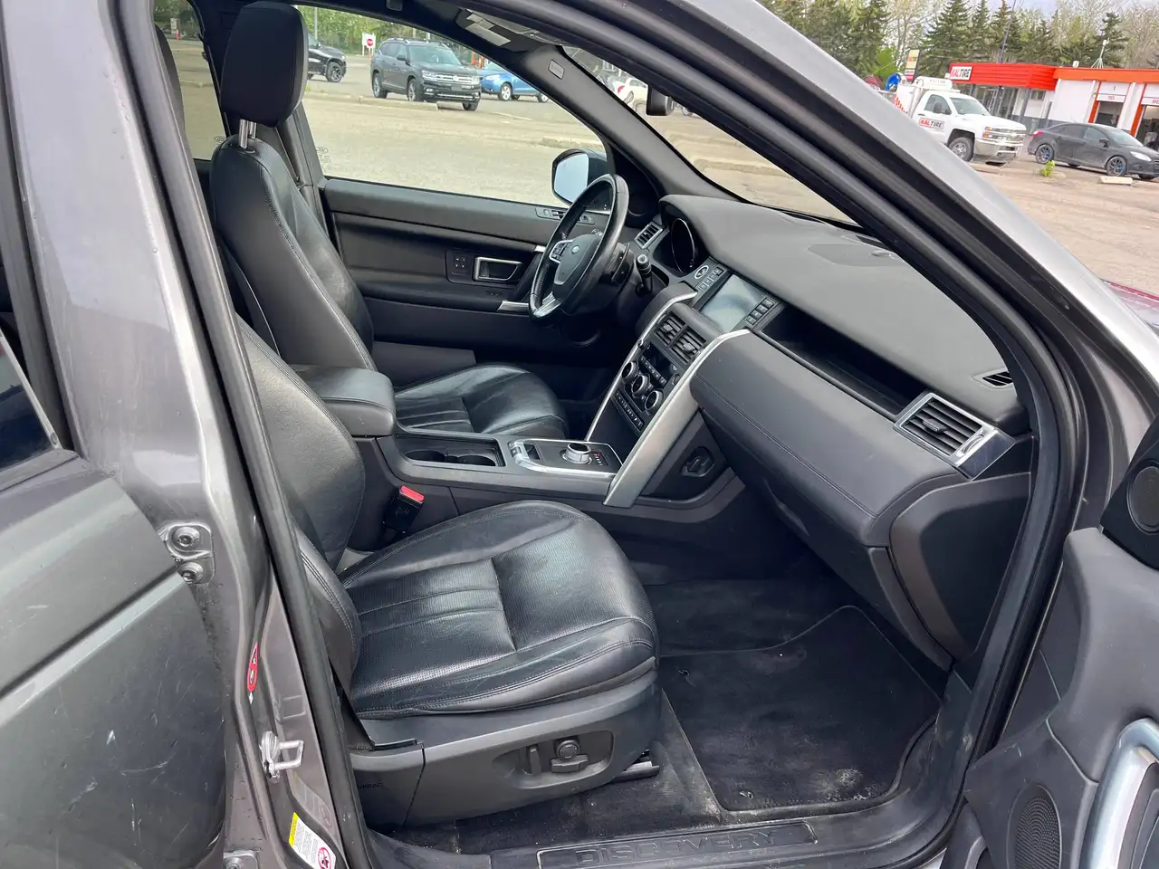 Land Rover Discovery Sport снимка Land Rover Discovery Sport