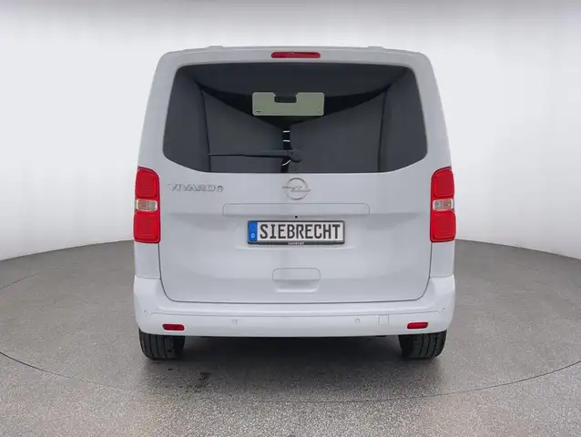 Opel Vivaro-E view 4