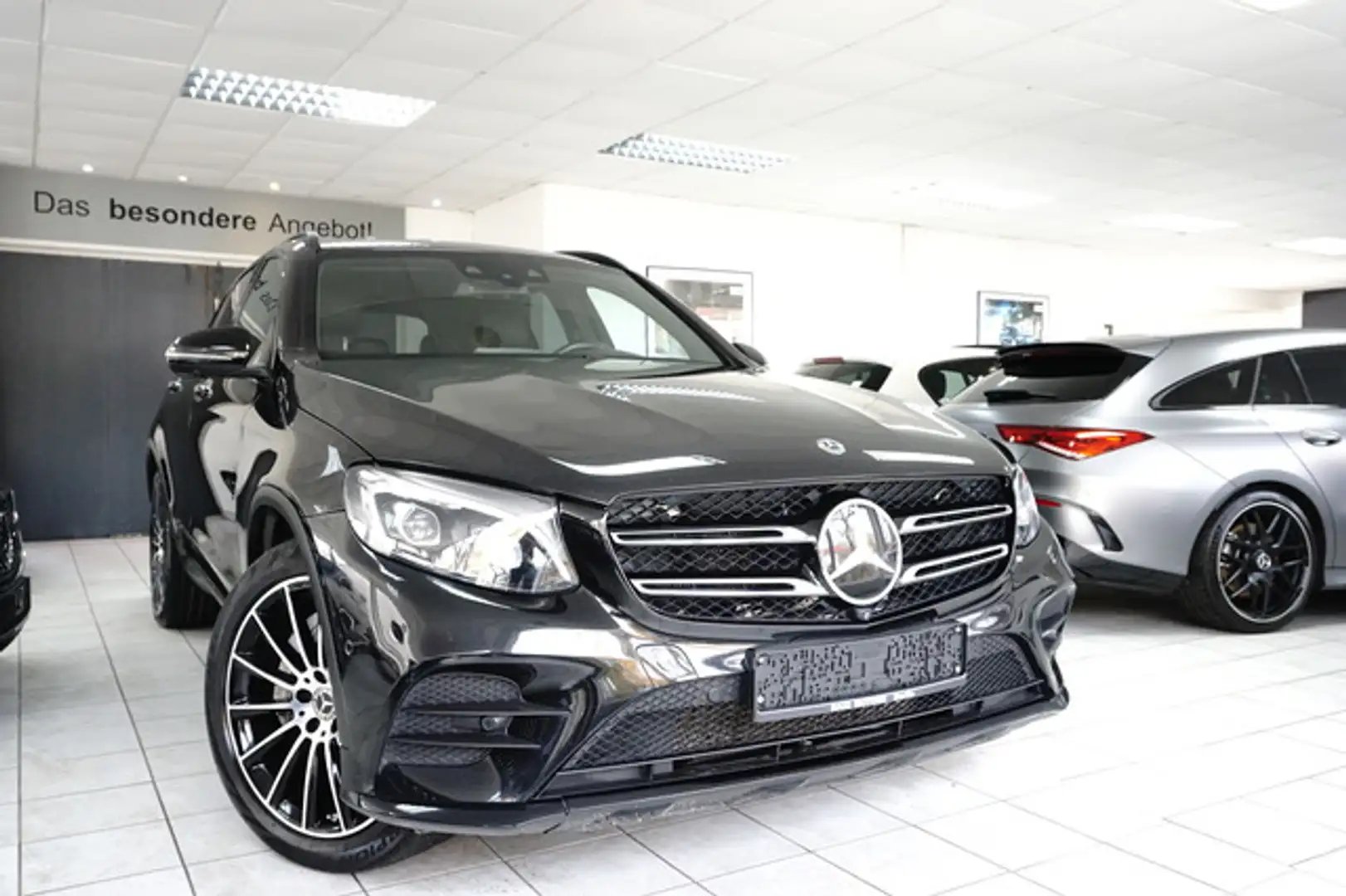 Mercedes-Benz GLC 350 d 4M AMG DISTRONIC 360° MEMORY BURMESTER Černá - 1