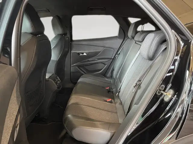 Peugeot 3008 view 8