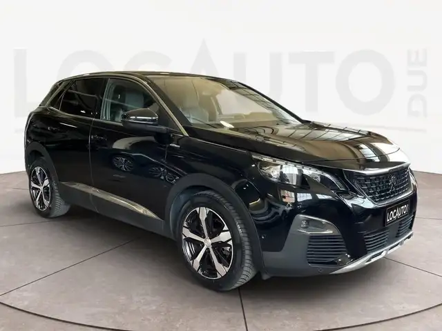 Peugeot 3008 view 3