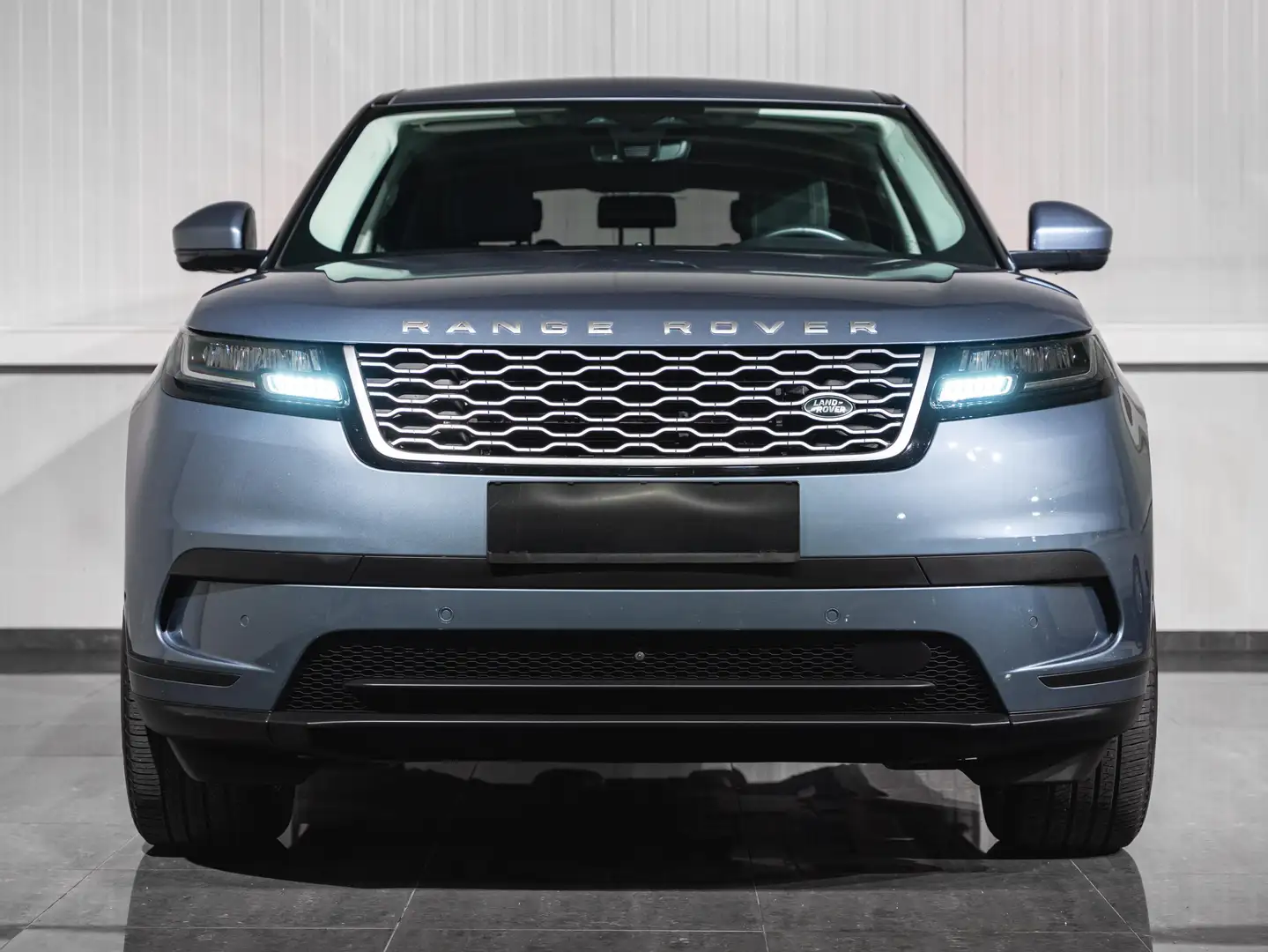 Land Rover Range Rover Velar Hybrid Basis Blau - 2