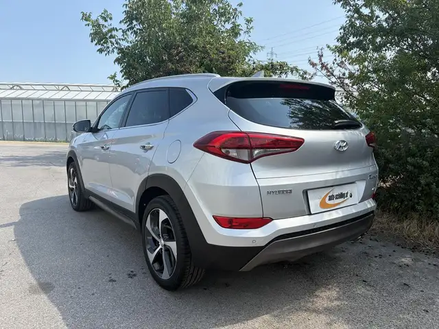 Hyundai Tucson view 6