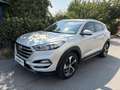 Hyundai TUCSON 2,0 CRDI 4WD Style *Extras* Servicebuch SR+WR Grau - thumbnail 4