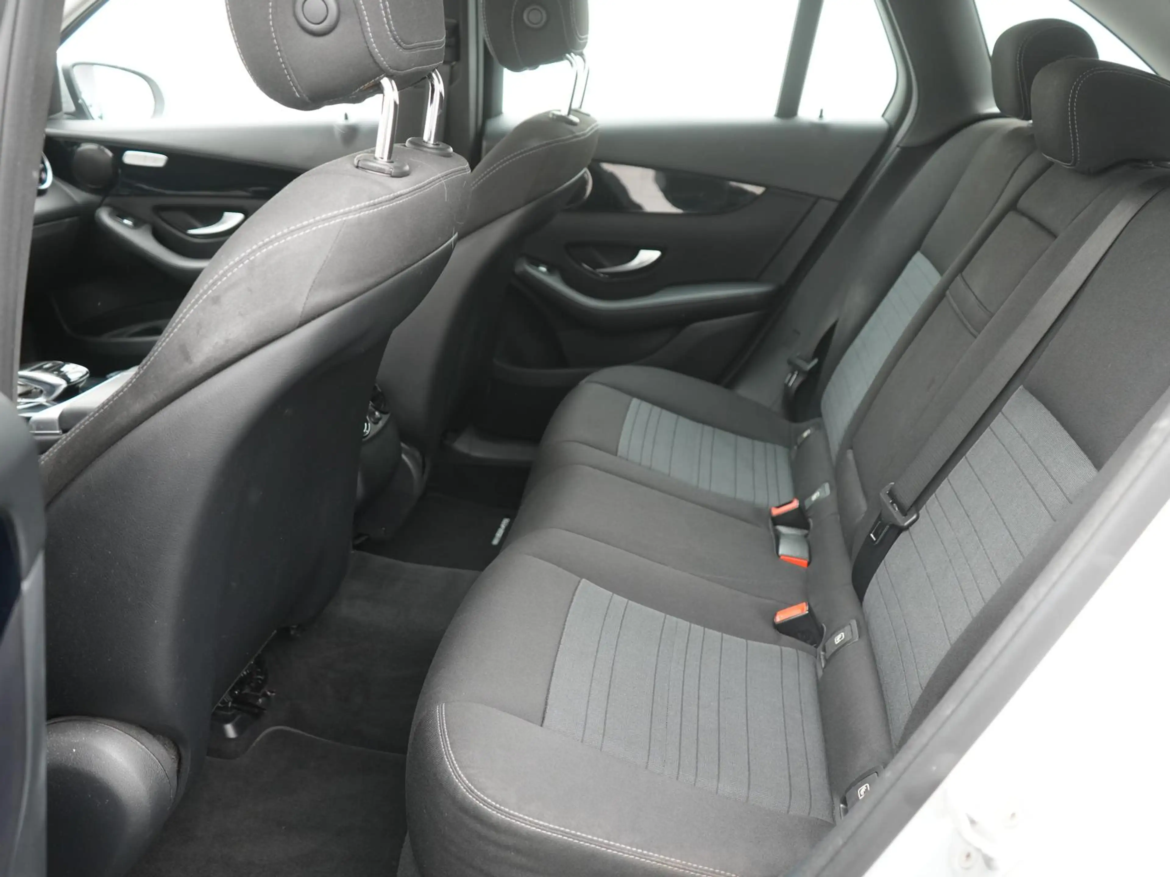 Mercedes-Benz GLC 220 d 4 Matic AHK,KAM,TEMPO,KLIMA,SHZ,BT,NAVI — photo 7