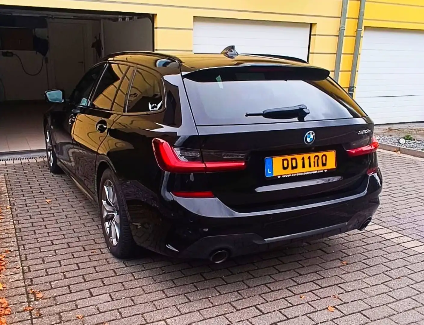 BMW 320 320e Touring Aut. M Sport - 1