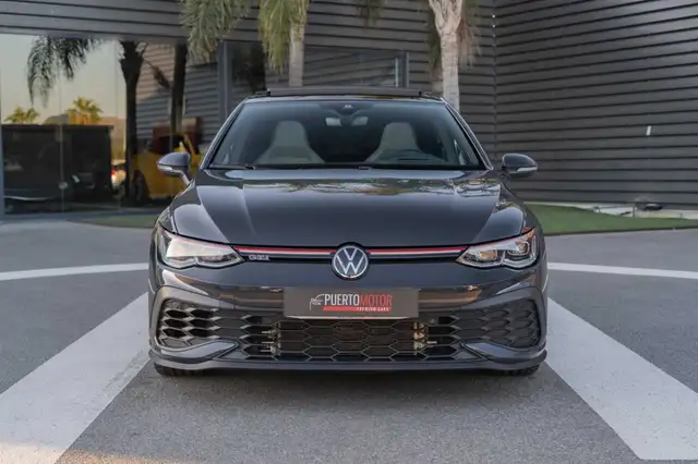 Volkswagen Golf view 2