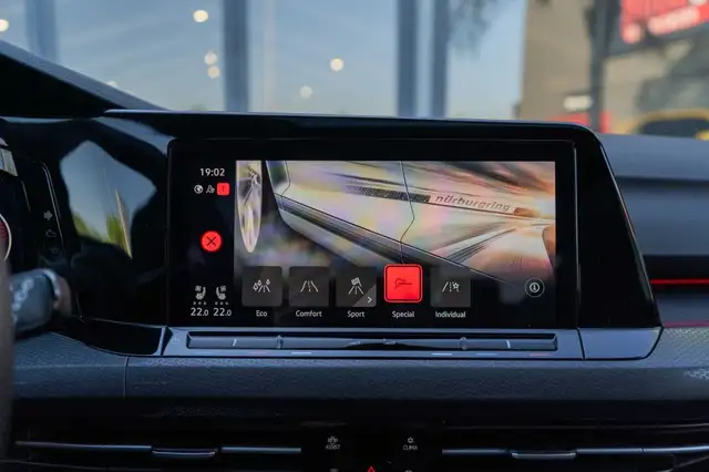 Volkswagen Golf view 12