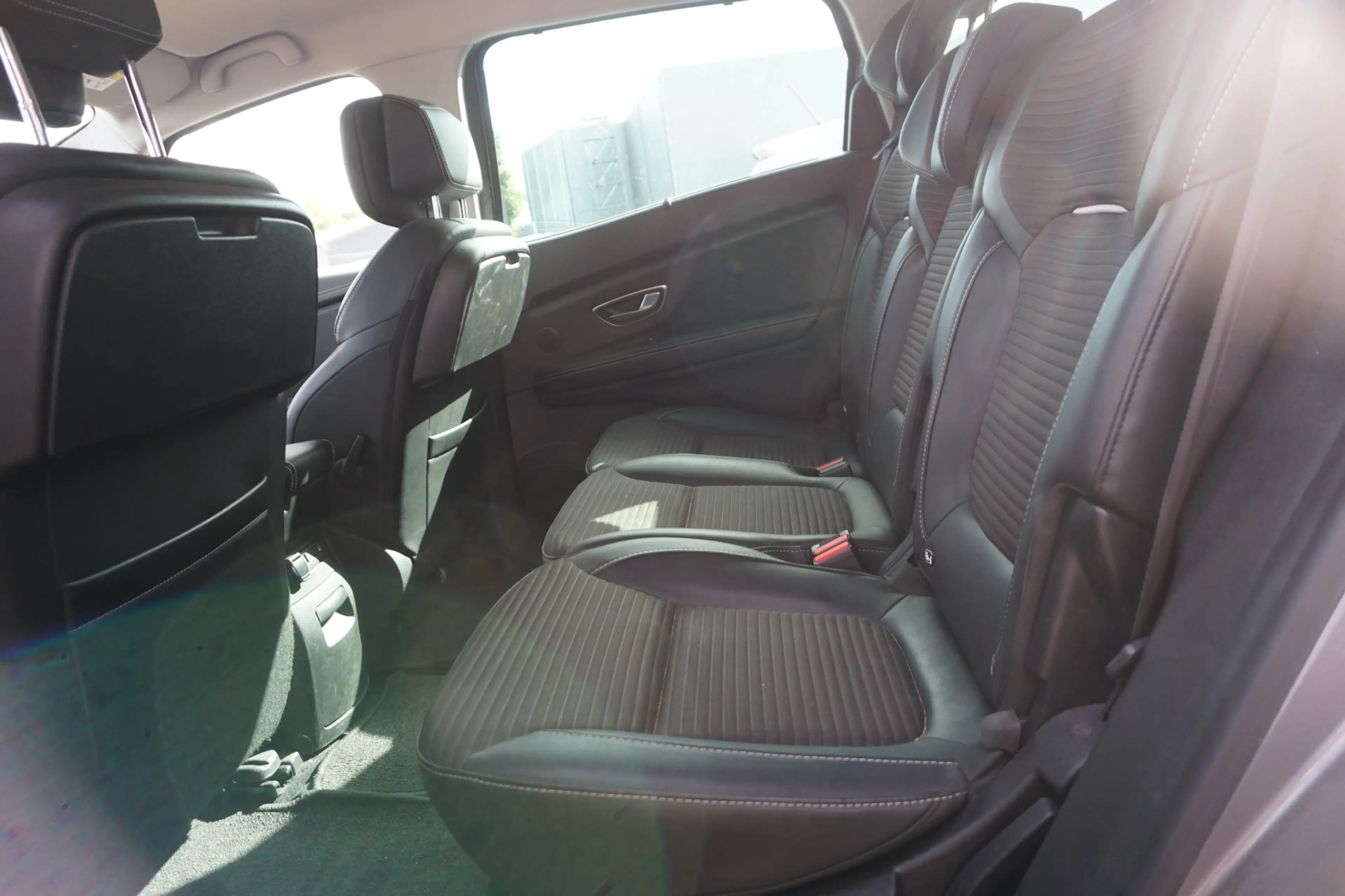 Renault Grand Scenic 1.2 TCe Bose 7p. | TREKHAAK | CAMERA | NL AUTO | — photo 15