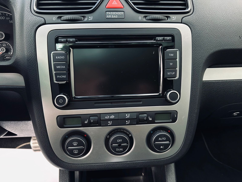 Volkswagen Scirocco 2.0 TDI Autom.*Xenon*Pano*Tempo*TÜV Neu — photo 13