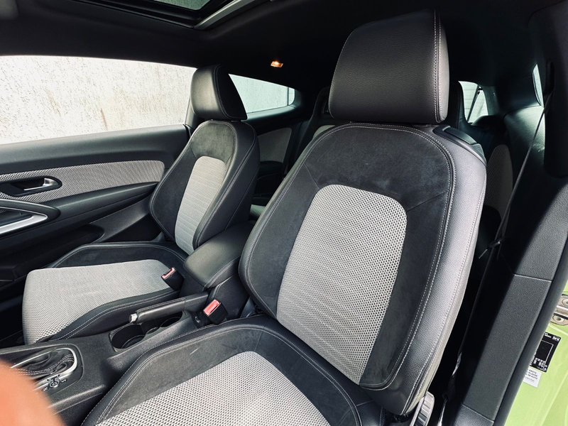 Volkswagen Scirocco 2.0 TDI Autom.*Xenon*Pano*Tempo*TÜV Neu — photo 7