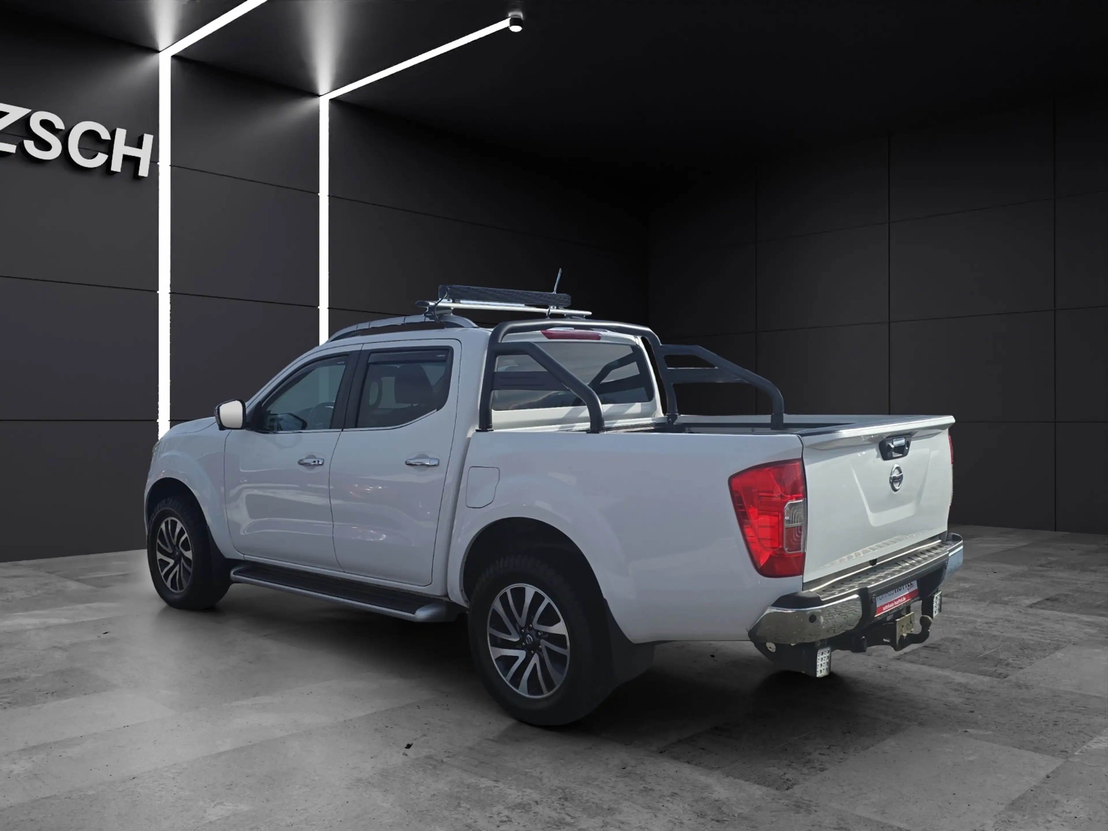 Nissan Navara NP300 Tekna Double Cab 4x4 LED Navi AHK SHZ Kamera — photo 3