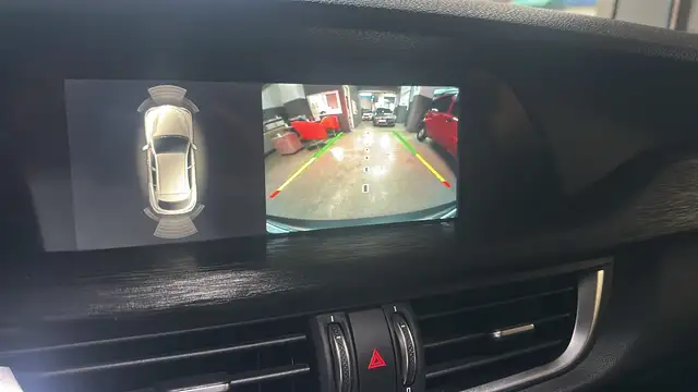 Alfa Romeo Stelvio view 24
